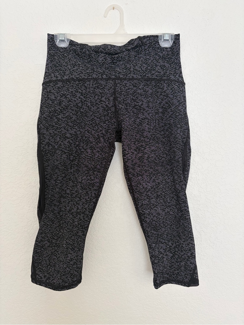 lululemon athletica Girls' Black Heather Capri Leggings